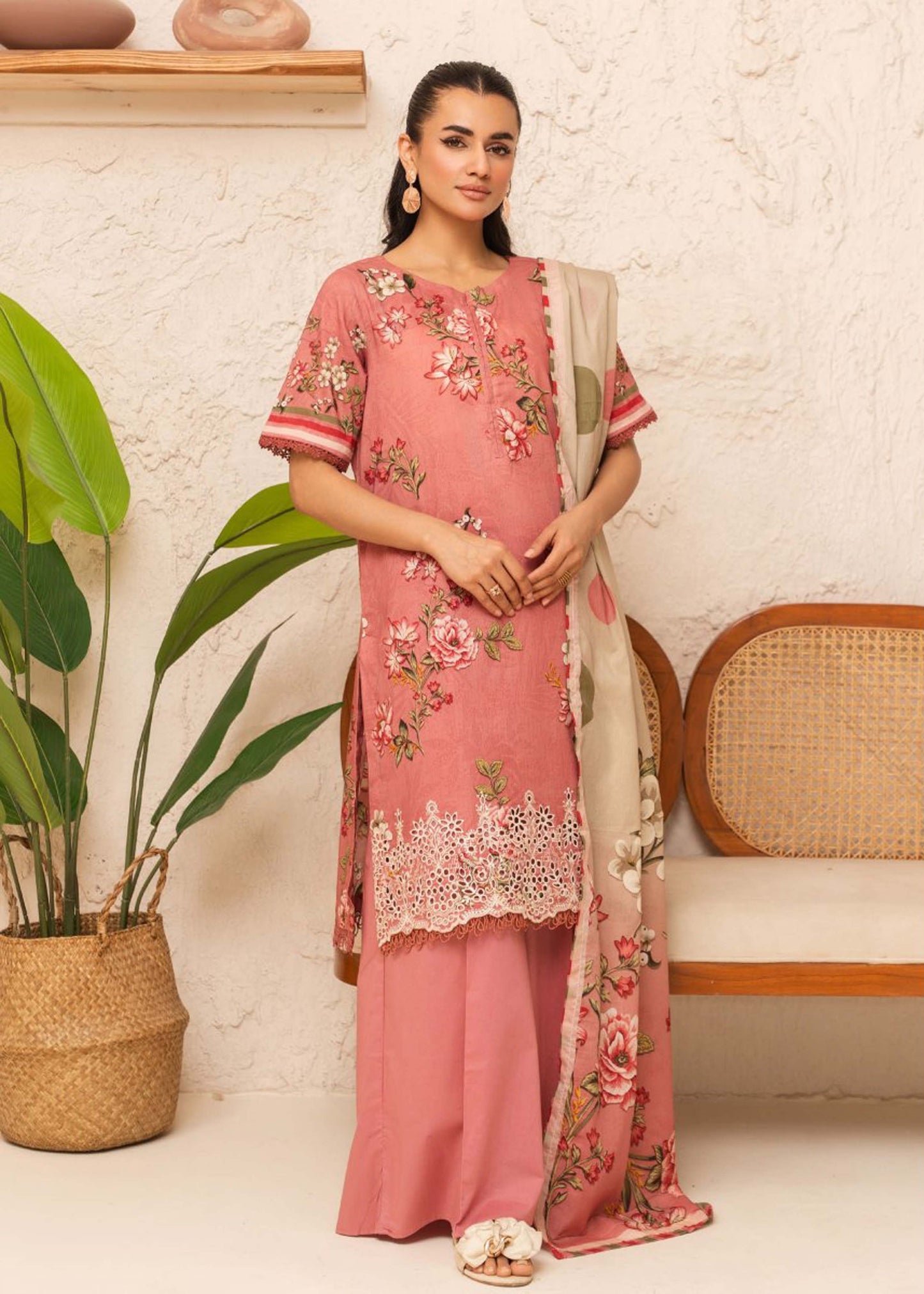 UNSTITCHED ORIGINAL LAWN THREE PIECE J-119