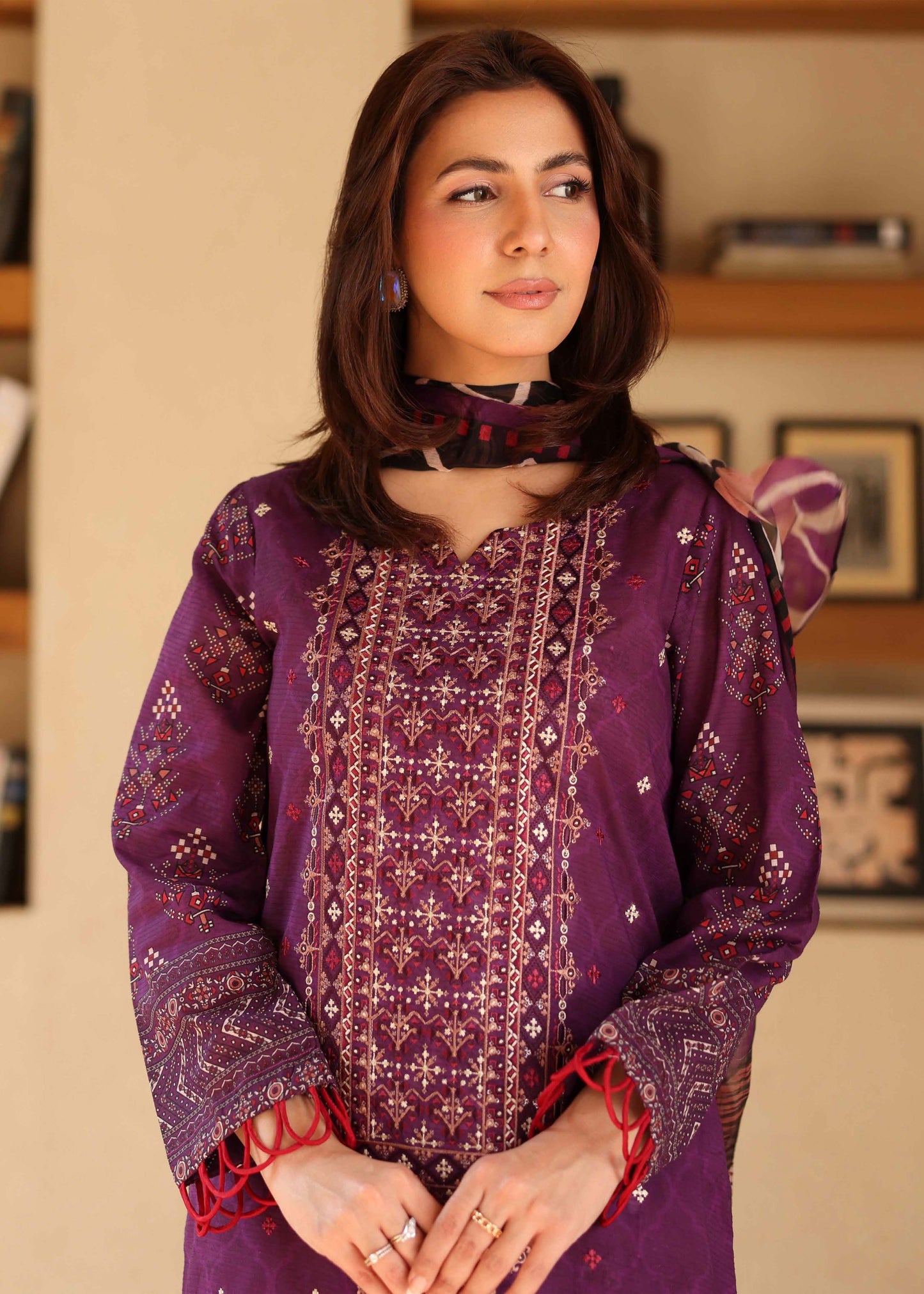 UNSTITCHED ORIGINAL LAWN THREE PIECE J-117