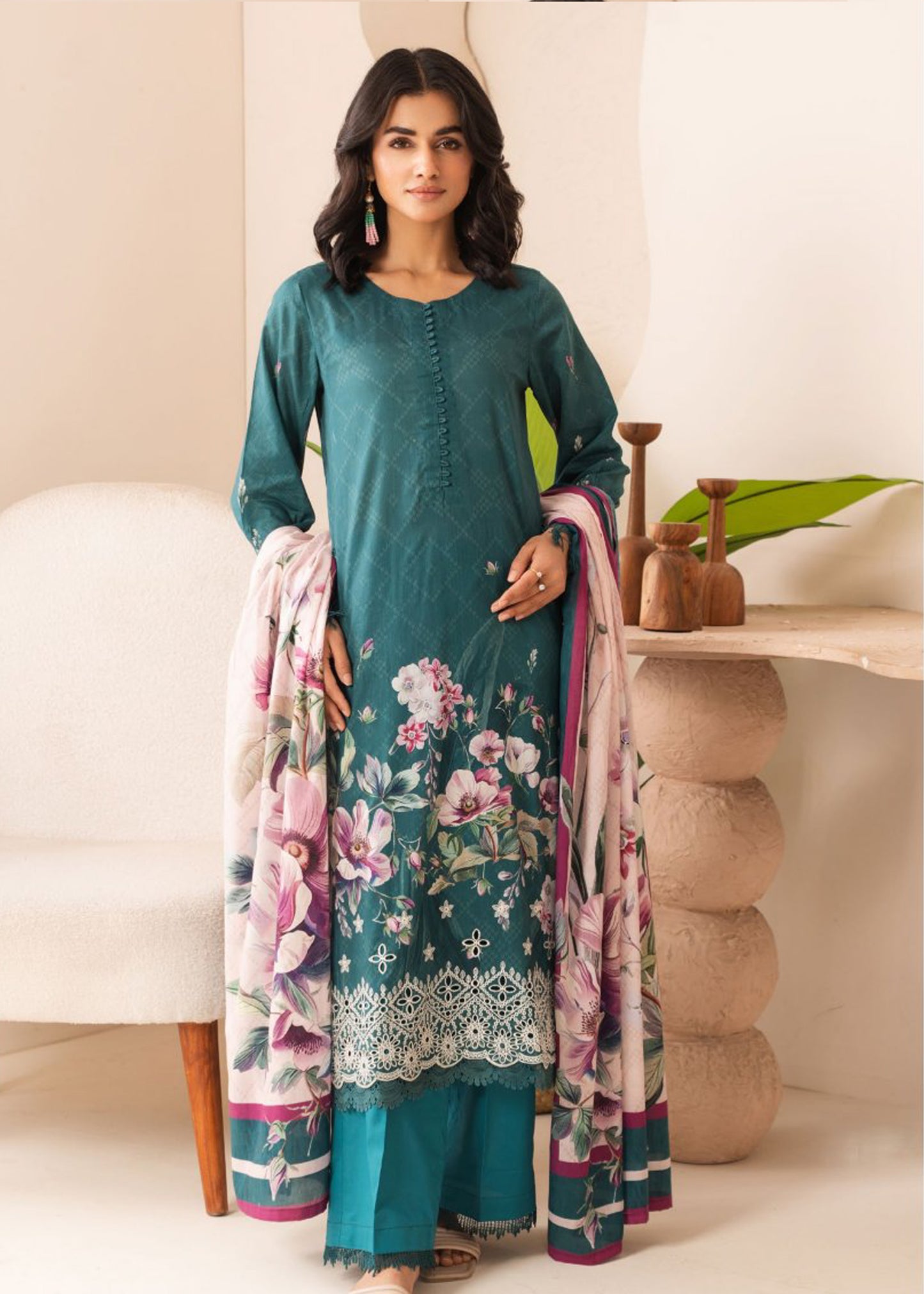 UNSTITCHED ORIGINAL LAWN THREE PIECE J-126