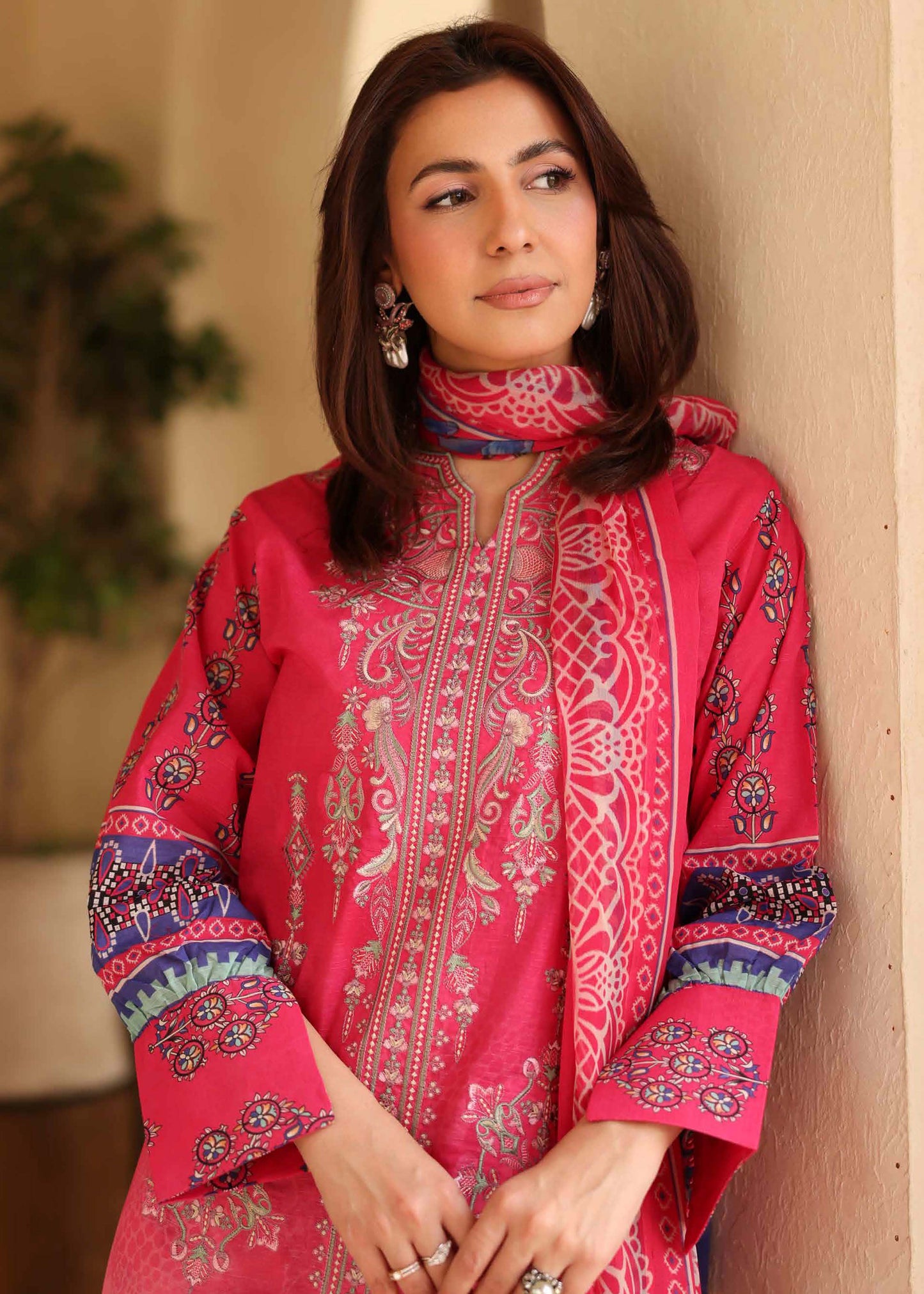 UNSTITCHED ORIGINAL LAWN THREE PIECE J-111